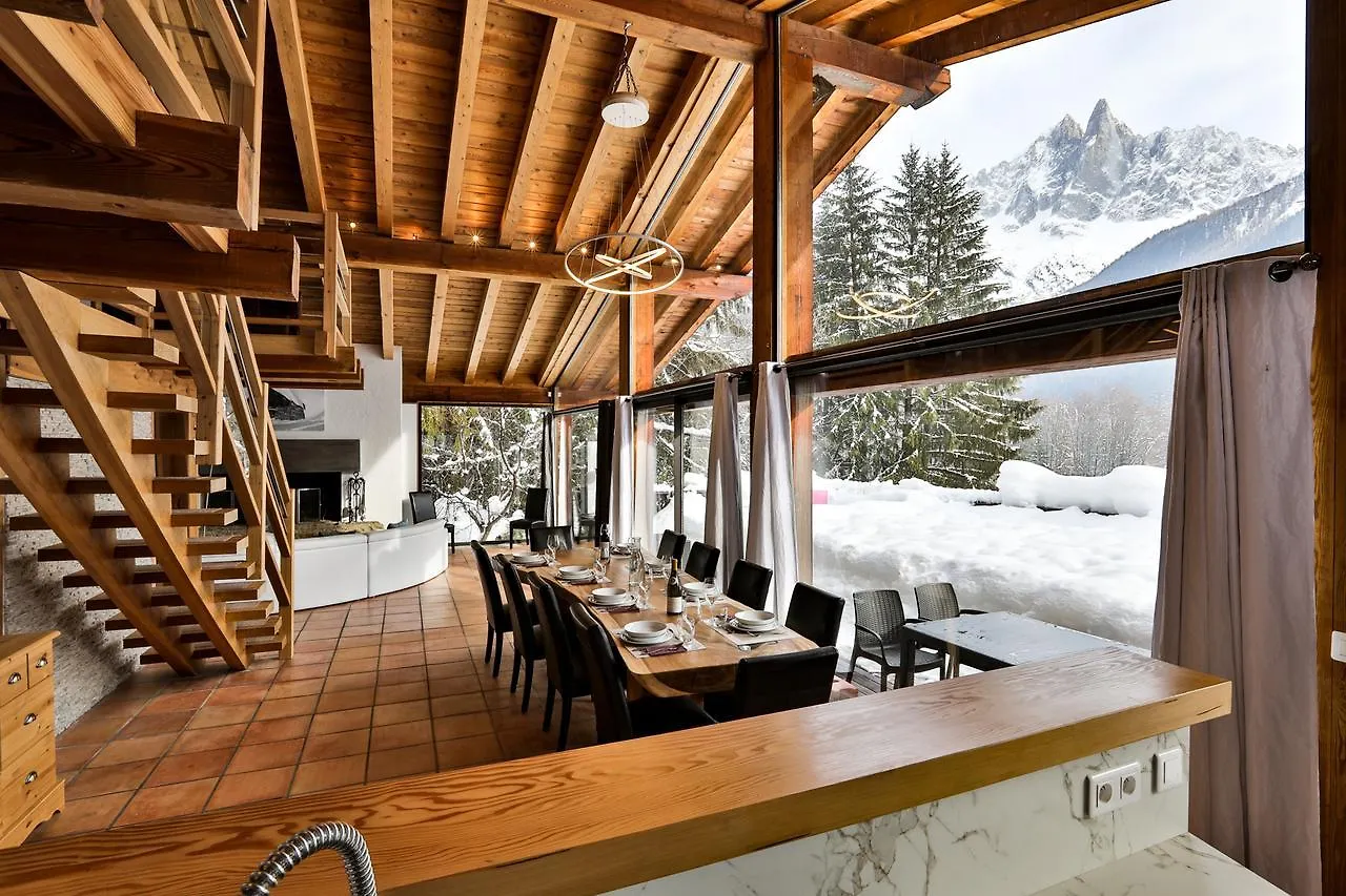 Chalet Isabelle Mountain Lodge 5 Star 5 Bedroom En Suite Sauna Jacuzzis kontakt